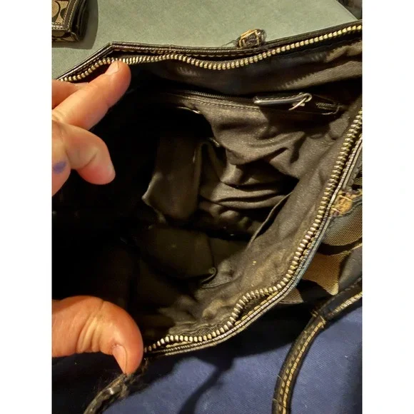 Coach Signature Canvas Shoulder Bag w Matching Wallet Turnlock Black Tan - Picture 8 of 10